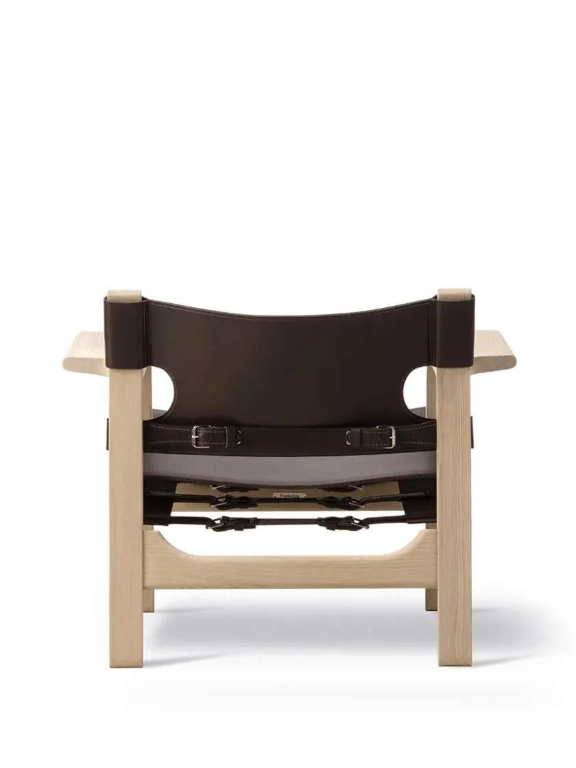 Fredericia Furniture Lænestole<Den Spanske Stol i sort læder, eg sort lak af Børge Mogensen