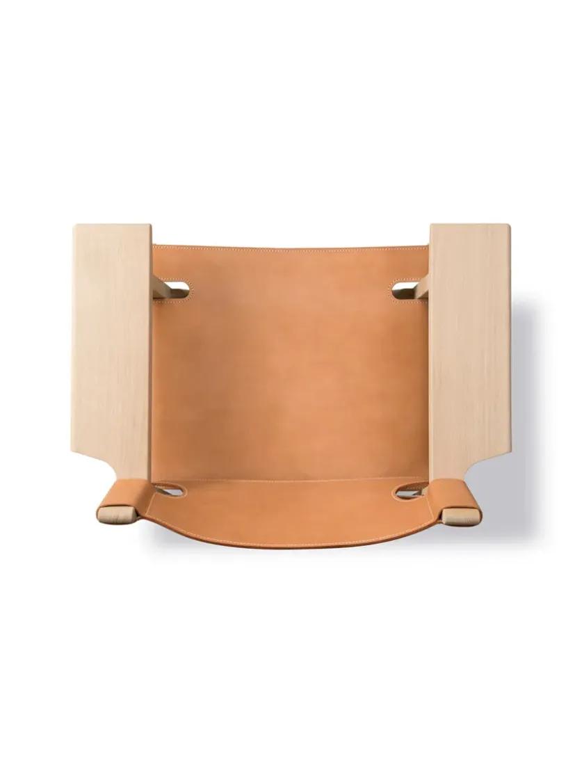 Fredericia Furniture Lænestole<Den Spanske Stol i sort læder, eg sort lak af Børge Mogensen