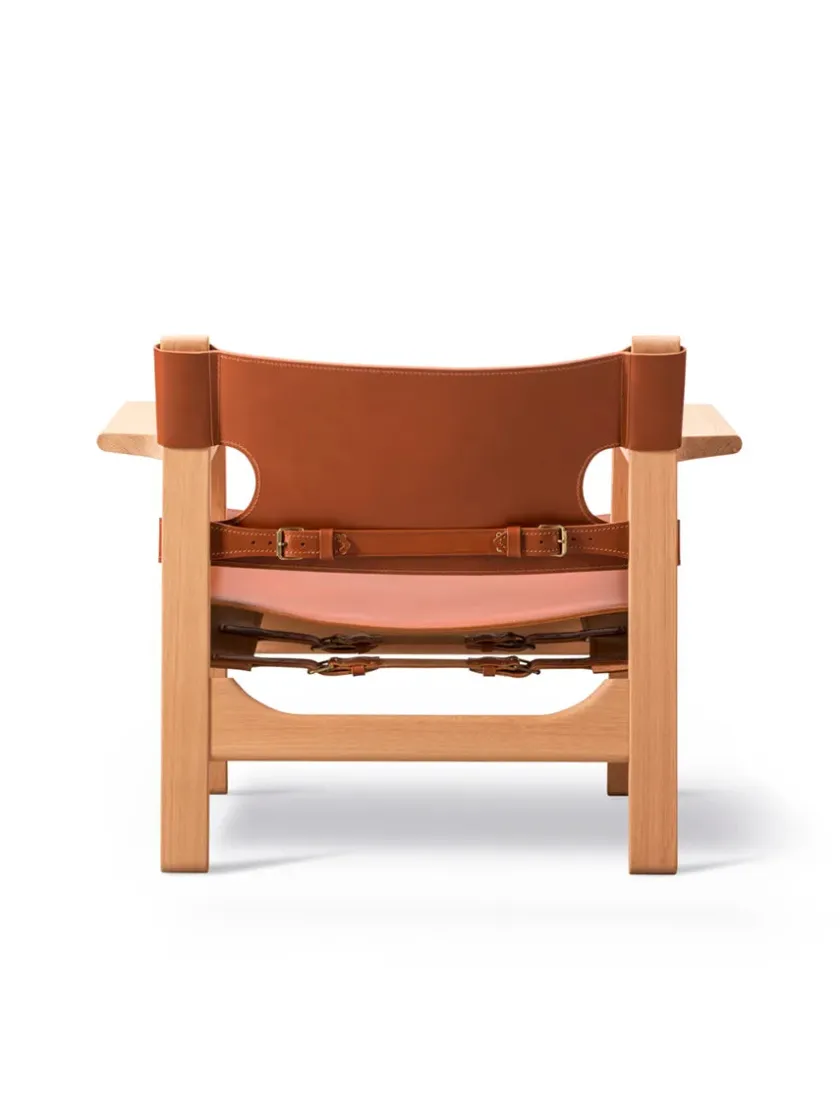 Fredericia Furniture Lænestole<Den Spanske Stol i sort læder, eg sort lak af Børge Mogensen