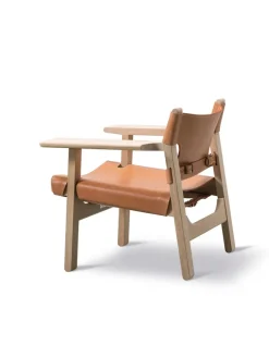 Fredericia Furniture Lænestole<Den Spanske Stol i sort læder, røget eg olie af Børge Mogensen