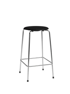 Fritz Hansen Barstole<Dot Barstol m. 4 ben, sortlakeret ask af Arne Jacobsen