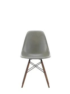 Vitra Spisebordsstole<Eames Fiberglass Chair DSW, mørkbejdset ahorn fra
