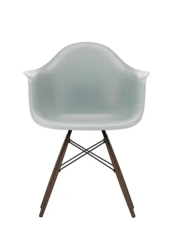 Vitra Spisebordsstole<Eames Plastic Armchair DAW, mørkbejdset ahorntræ fra