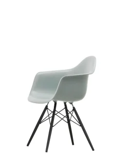 Vitra Spisebordsstole<Eames Plastic Armchair DAW, sortlakeret ahorntræ fra