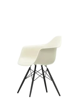 Vitra Spisebordsstole<Eames Plastic Armchair DAW, sortlakeret ahorntræ fra