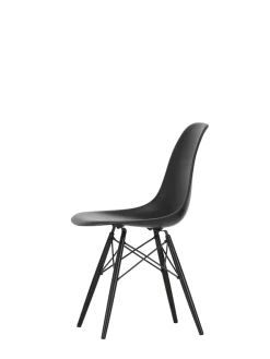 Vitra Spisebordsstole<Eames Plastic Side Chair DSW, sortlakeret ahorntræ fra