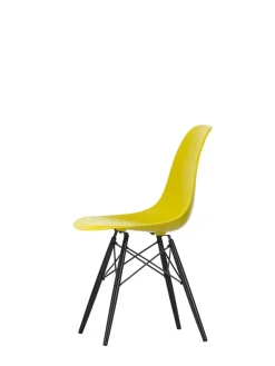 Vitra Spisebordsstole<Eames Plastic Side Chair DSW, sortlakeret ahorntræ fra