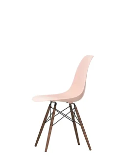 Vitra Spisebordsstole<Eames Plastic Side Chair DSW, mørkbejdset ahorntræ fra
