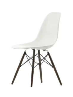Vitra Spisebordsstole<Eames Plastic Side Chair DSW, mørkbejdset ahorntræ fra