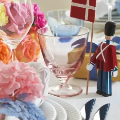 Kay Bojesen Figurer<Fanebærer med tekstilflag, mini af