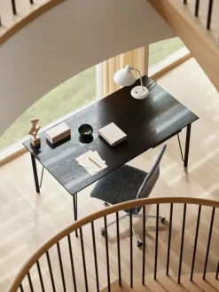 Fritz Hansen Skriveborde<FH3605™ Skrivebord m. Skuffe af Arne Jacobsen