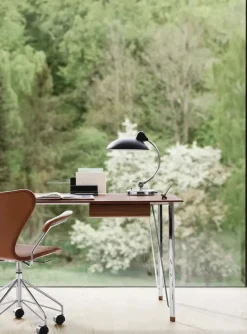 Fritz Hansen Skriveborde<FH3605™ Skrivebord m. Skuffe af Arne Jacobsen