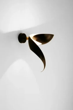 Editions Serge Mouille Væglamper|Spots<Flame Small Wall Lamp af Serge Mouille