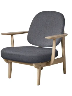 Fritz Hansen Loungestole|Lænestole<Fred Lænestol, lakeret eg fra