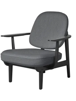 Fritz Hansen Loungestole|Lænestole<Fred Lænestol, sortfarvet ask fra