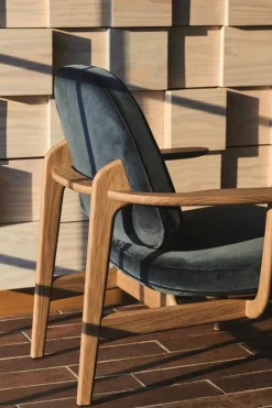 Fritz Hansen Loungestole|Lænestole<Fred Lænestol, valnødfarvet eg fra