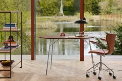 Fritz Hansen Spiseborde<Æggebordet af Arne Jacobsen