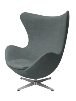 Fritz Hansen Lænestole<Ægget, sort læder/aluminium af Arne Jacobsen