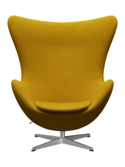 Fritz Hansen Lænestole<Ægget, sort læder/aluminium af Arne Jacobsen
