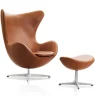 Fritz Hansen Lænestole<Ægget, Valnød Grace læder, uden returdrej inkl. skammel af Arne Jacobsen