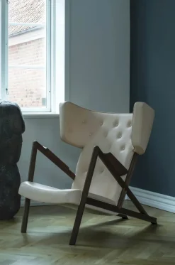 House of Finn Juhl Lænestole<Græshoppestolen af Finn Juhl