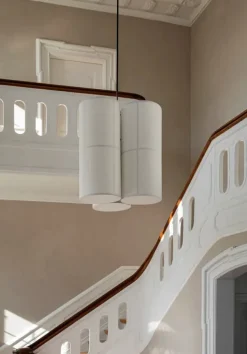 Audo Copenhagen Pendler|Spots<Hashira Pendant Lamp Cluster White, Large fra