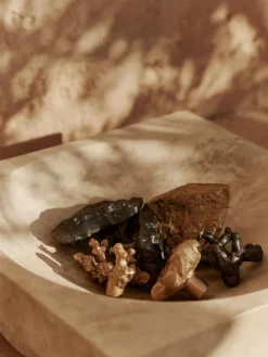 Ferm Living Gaver Til Hende<Hew low centrepiece, travertin fra