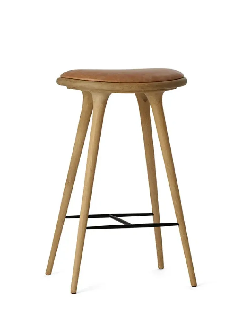 Mater Barstole<Høj barstol i sæbebehandlet eg fra