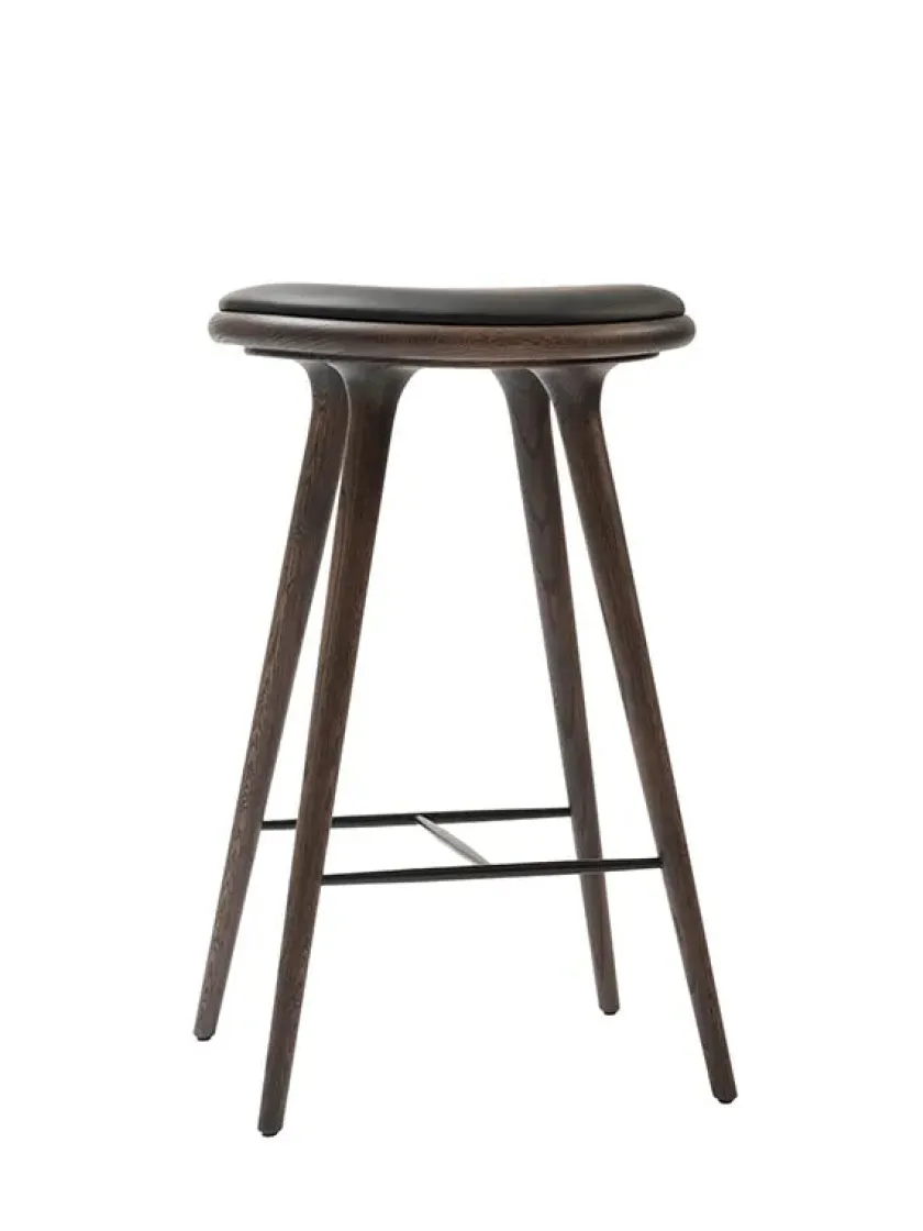 Mater Barstole<Høj barstol i sæbebehandlet eg fra