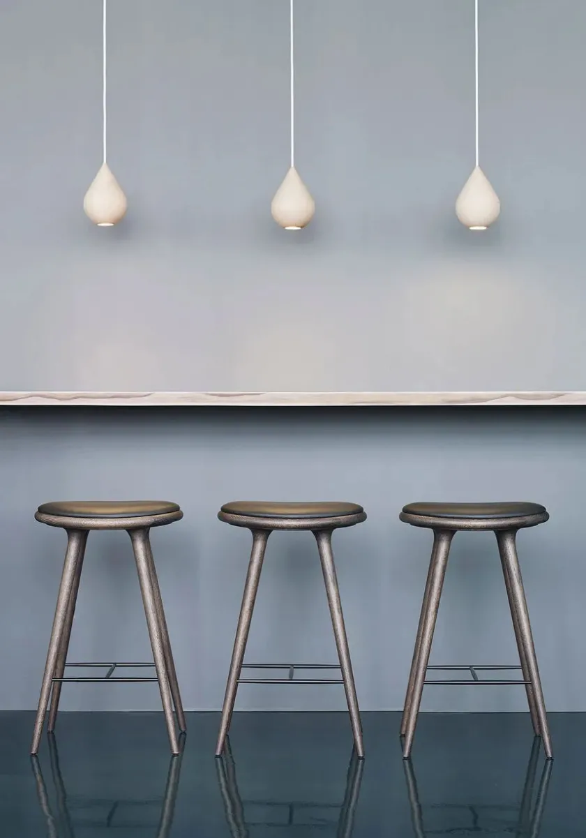 Mater Barstole<Høj barstol i sæbebehandlet eg fra