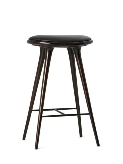 Mater Barstole<Høj barstol i sortbejdset bøg fra