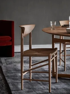 &Tradition Spisebordsstole<HM3 Drawn spisebordsstol af Hvidt & Mølgaard