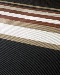 Woodnotes Gulvtæpper<Horizon Black Reddish Brown Tæppe fra