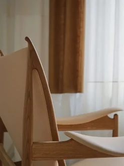 House of Finn Juhl Lænestole<Høvdingestol, eg olie af Finn Juhl