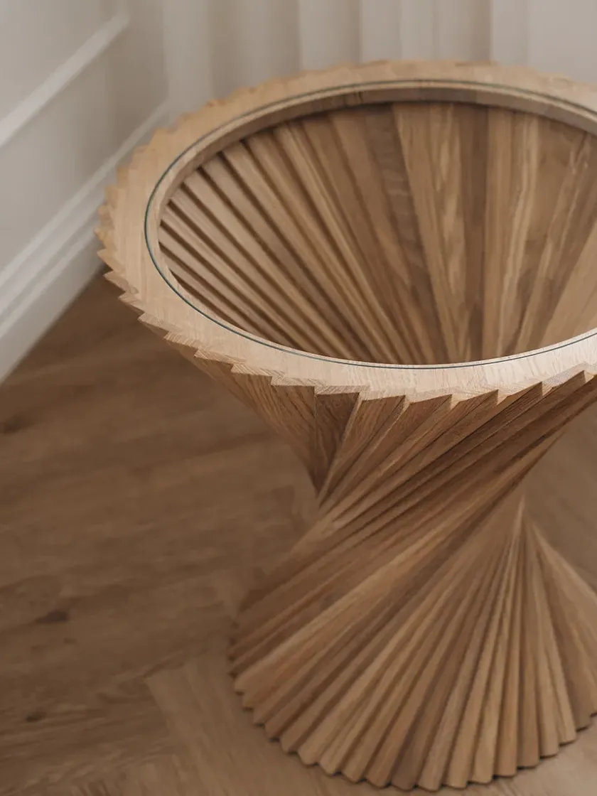 VIA Copenhagen Sideborde Og Små Borde<HYPERBEL sidebord, natur eg fra