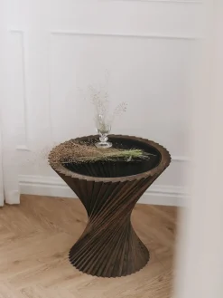 VIA Copenhagen Sideborde Og Små Borde<HYPERBEL sidebord, røget eg fra