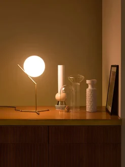 Flos Spots<IC T1 høj bordlampe fra