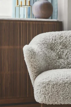 Audo Copenhagen Fodskamler|Lænestole<Ingeborg med Fodskammel, moonlight fra