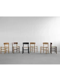 Fredericia Furniture Spisebordsstole<J39 Folkestolen af Børge Mogensen