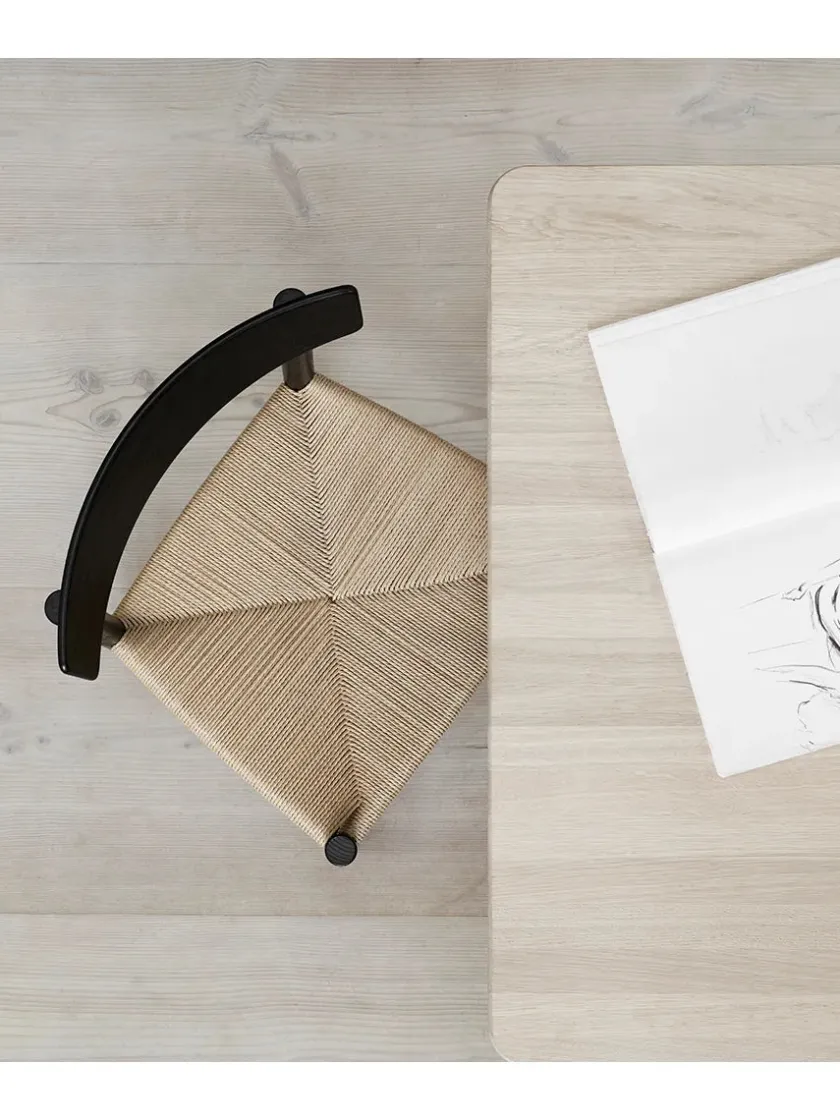 Fredericia Furniture Spisebordsstole<J39 Folkestolen af Børge Mogensen