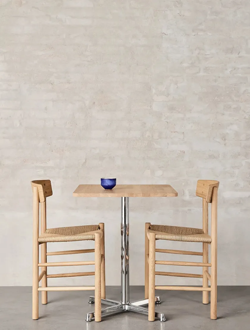 Fredericia Furniture Spisebordsstole<J39 Folkestolen af Børge Mogensen