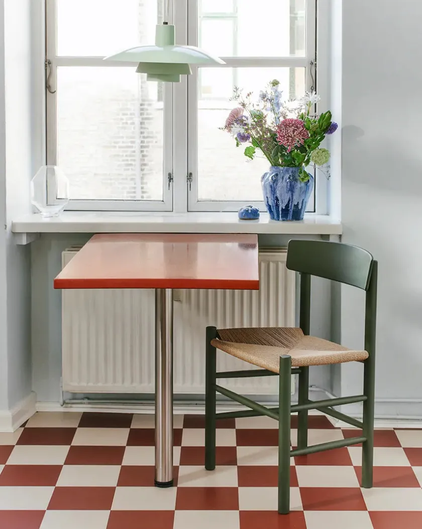 Fredericia Furniture Spisebordsstole<J39 Folkestolen, heritage red af Børge Mogensen