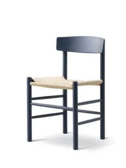 Fredericia Furniture Spisebordsstole<J39 Folkestolen, indigo blue af Børge Mogensen