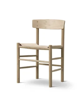 Fredericia Furniture Spisebordsstole<J39 Folkestolen, lys olieret eg af Børge Mogensen