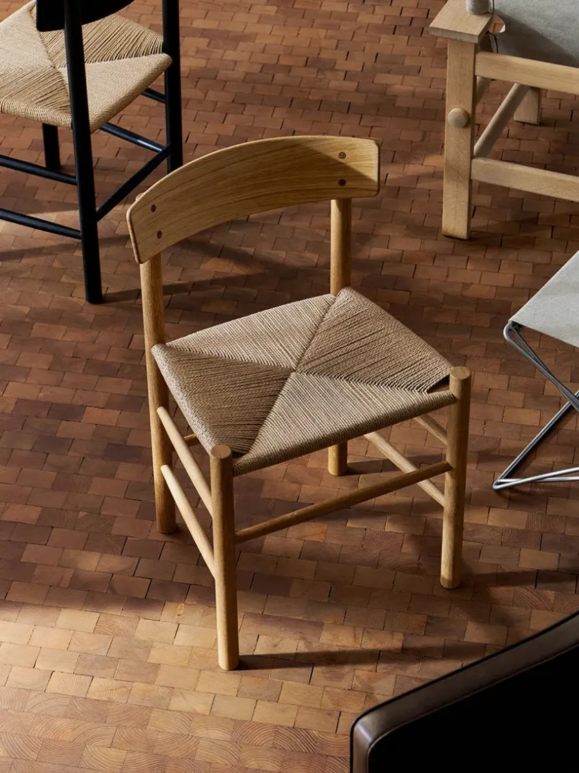 Fredericia Furniture Spisebordsstole<J39 Folkestolen, lys olieret eg af Børge Mogensen