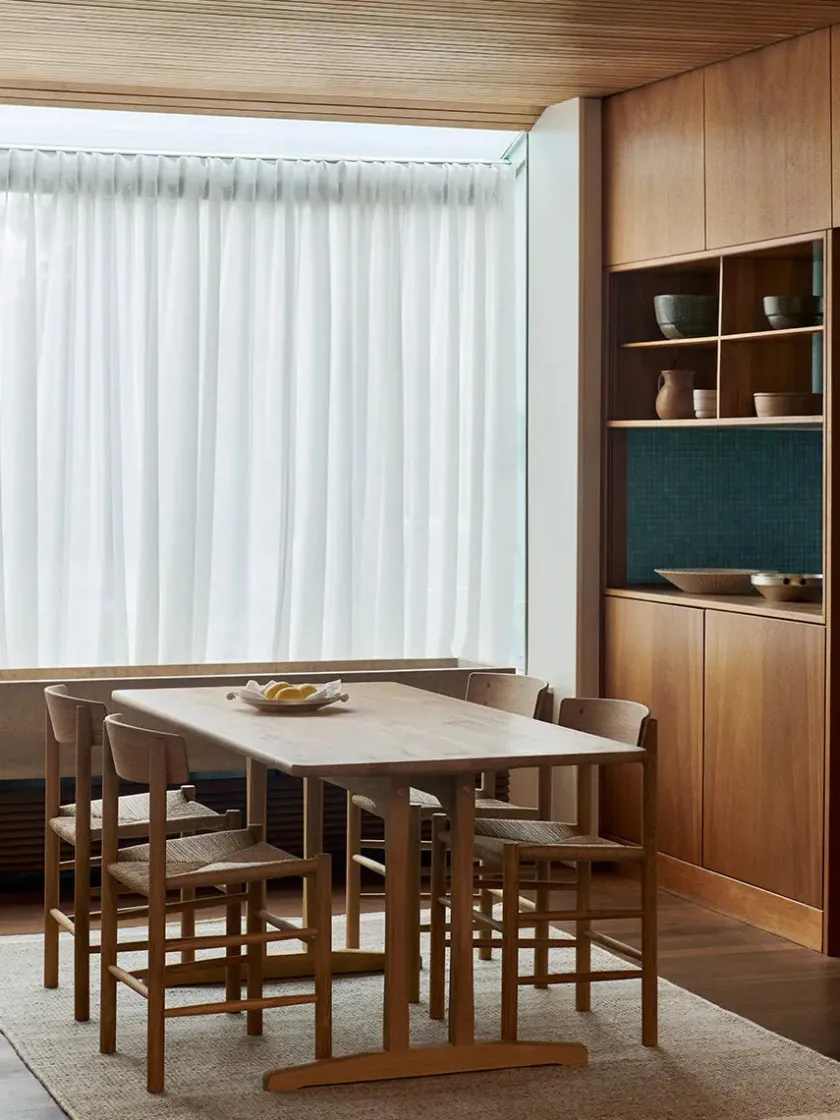 Fredericia Furniture Spisebordsstole<J39 Folkestolen, lys olieret eg af Børge Mogensen