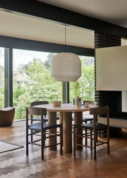 Fredericia Furniture Spisebordsstole<J39 Folkestolen Sædepolstret, Mørkebrun Læder af Børge Mogensen