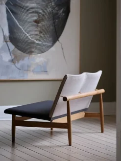 House of Finn Juhl Sofaer<Japan 2 pers. sofa, valnød af Finn Juhl