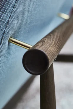 House of Finn Juhl Sofaer<Japan 2 pers. sofa, valnød af Finn Juhl