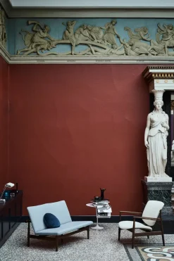 House of Finn Juhl Sofaer<Japan 2 pers. sofa, valnød af Finn Juhl